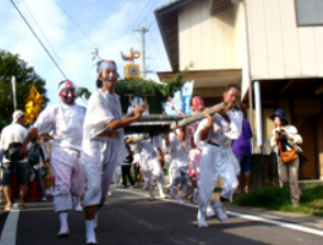 高松市のひょうげ祭りのお神輿