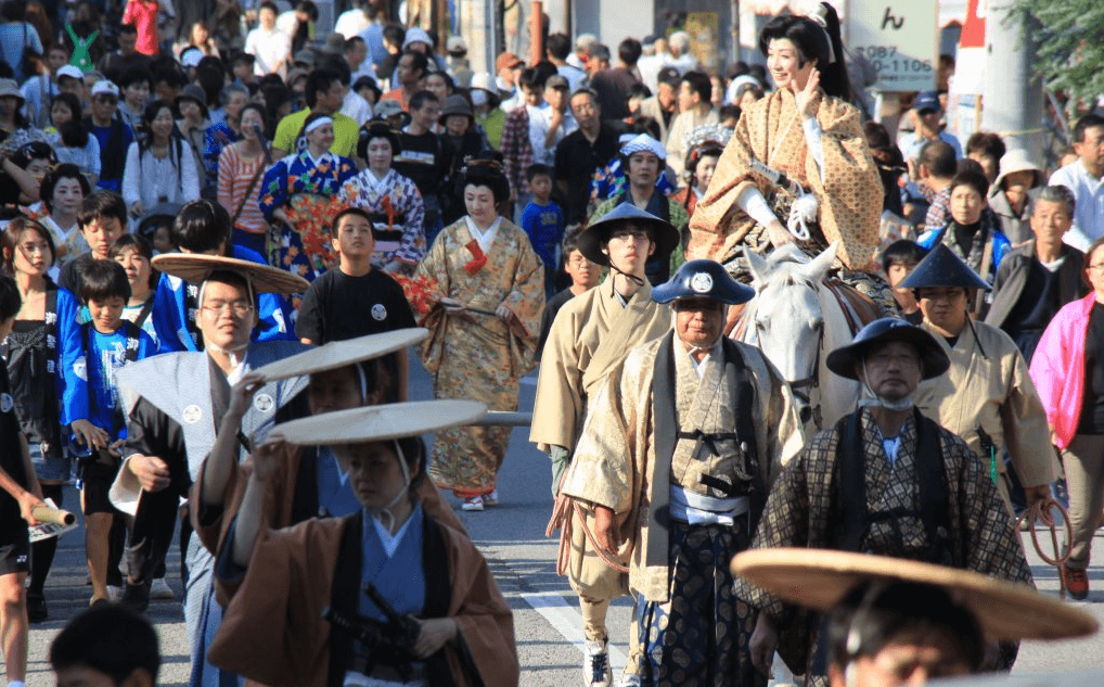 香川県高松市の秋祭りの仏生山の大名行列